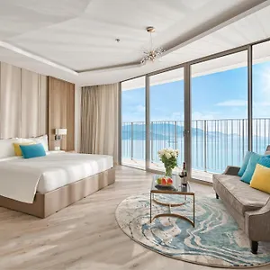Oceanfront Panorama 베트남